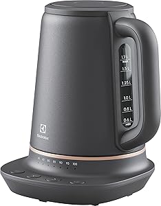Electrolux E7K1-6BP Sıcaklık Ayarlanabilen Su Istıcı, 1.7 Litre, 2400W, Otomatik Kapanma Özelliği, Kireç Filtreli