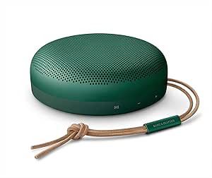 BANG & OLUFSEN Beosound A1 – Bluetooth Hoparlör – Su Geçirmez, Taşınabilir, Görüşmeler İçin Mikrofona Sahip, 360 derece ses – Yeşil